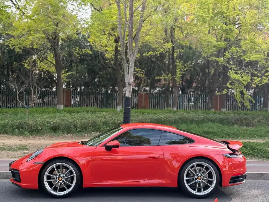 Porsche 911 2022 Carrera 3.0T