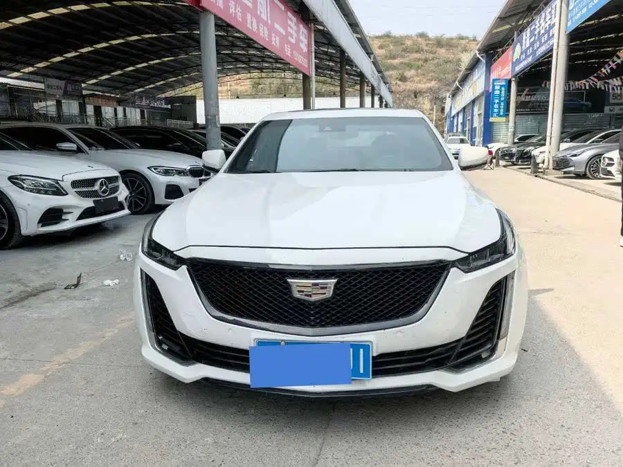كاديلاك CT5 2021 28T فاخرة