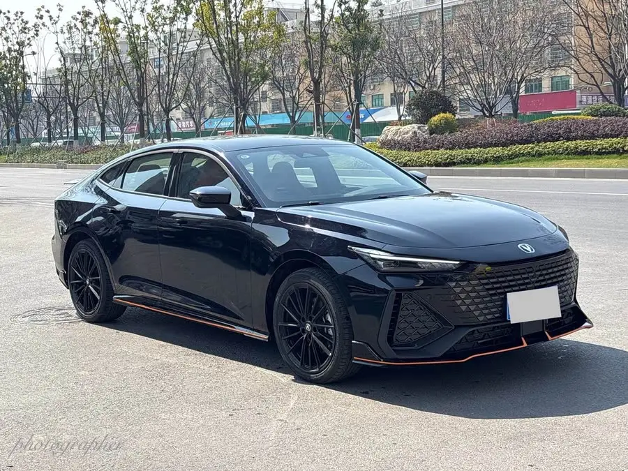 Changan UNI-V 2024 2.0T Classic Sports Version