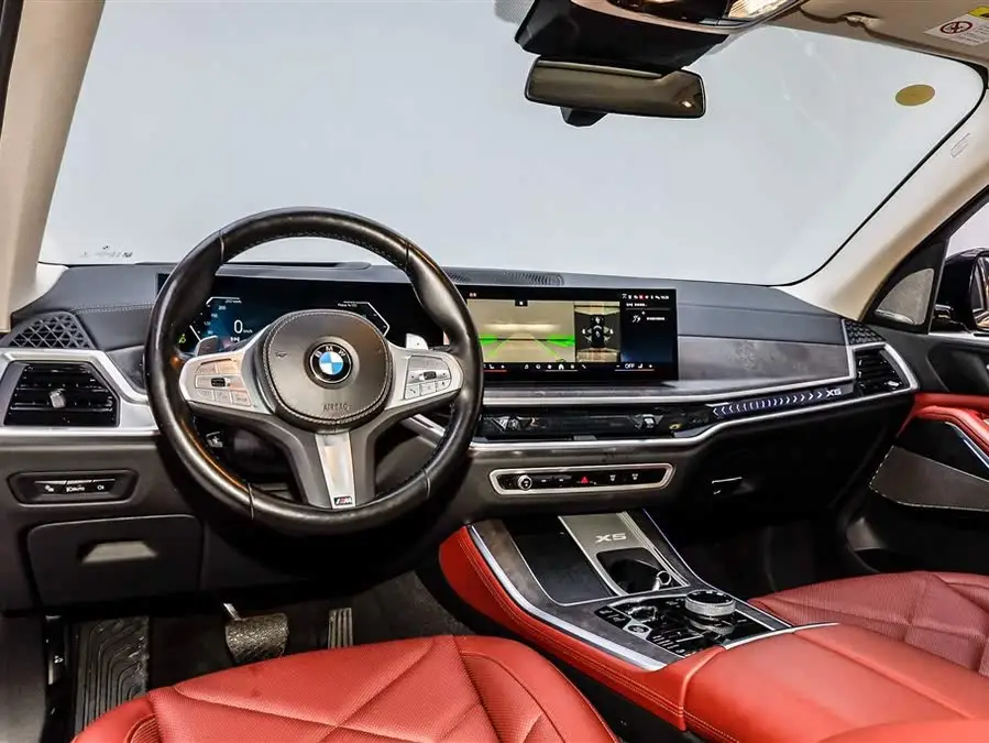 BMW X5 2023 xDrive 30Li M Sport Edition