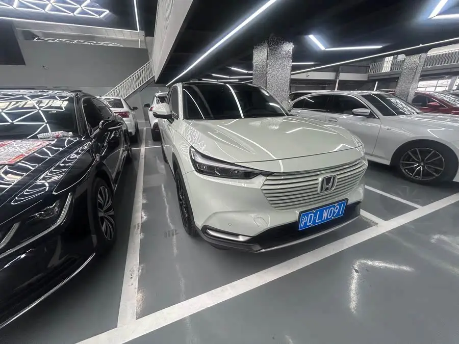 Breeze 2023 1.5L CVT Luxury Edition