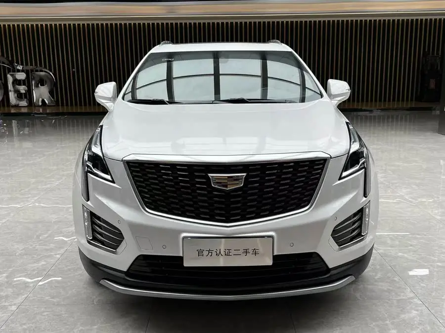 كاديلاك XT5 2021 2.0T فاخرة بدفع رباعي