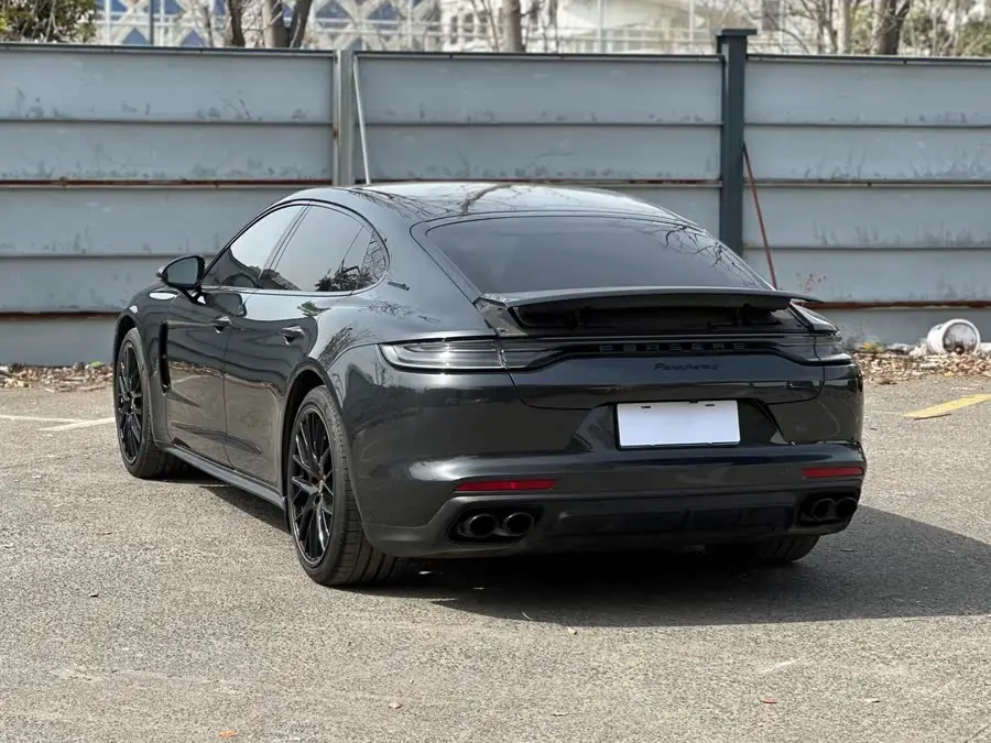 2023 Panamera Executive Platinum Edition 2.9T