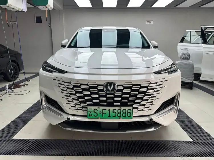 Changan UNI-K 2023 2.0T Two-Wheel Drive Joy Leading Edition
