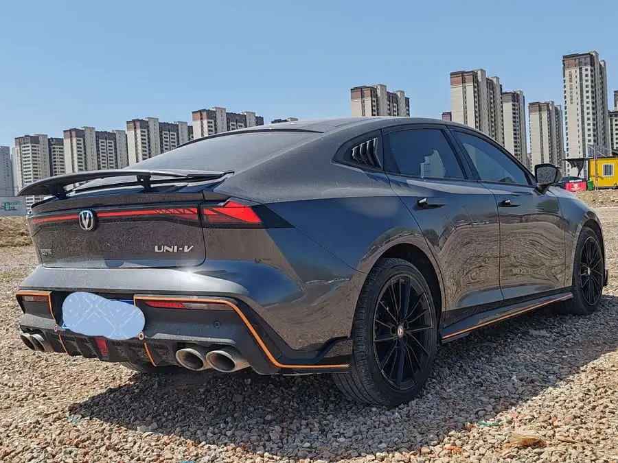 Changan UNI-V 2023 1.5T Sport Version