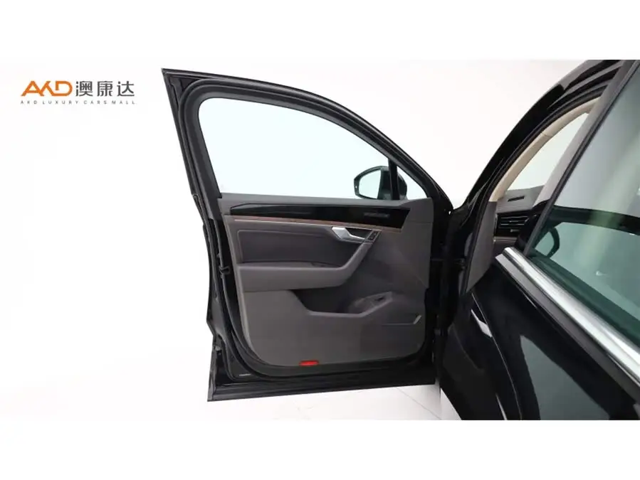 Touareg 2022 3.0 TSI R-Line Classic Sport Package