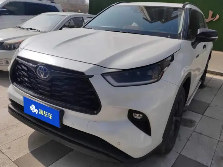 Highlander 2023 2.5L Intelligent Hybrid AWD Knight Edition 7-Seater