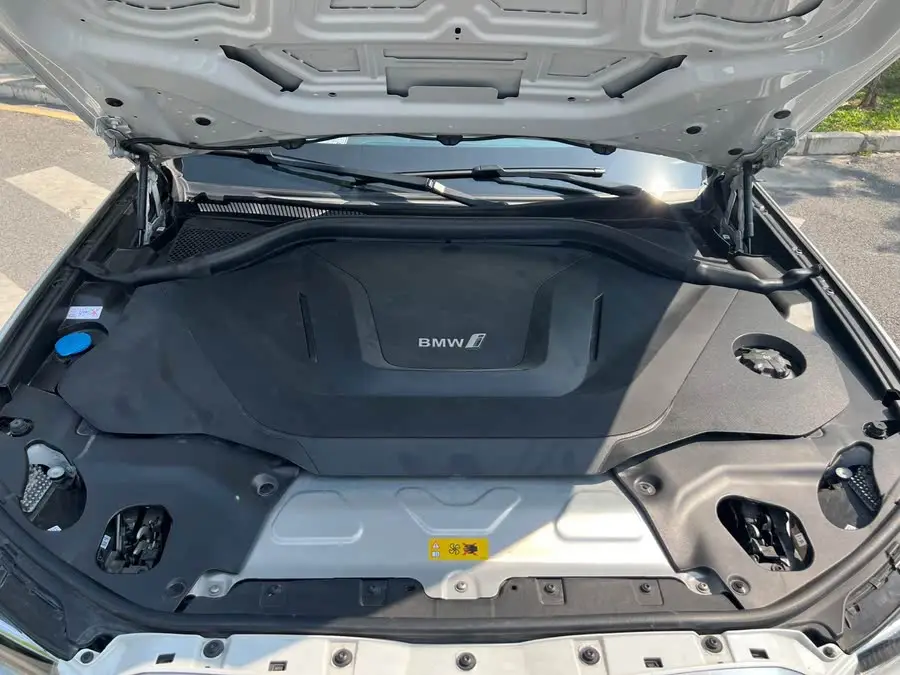 BMW iX3 2022 Leading Model