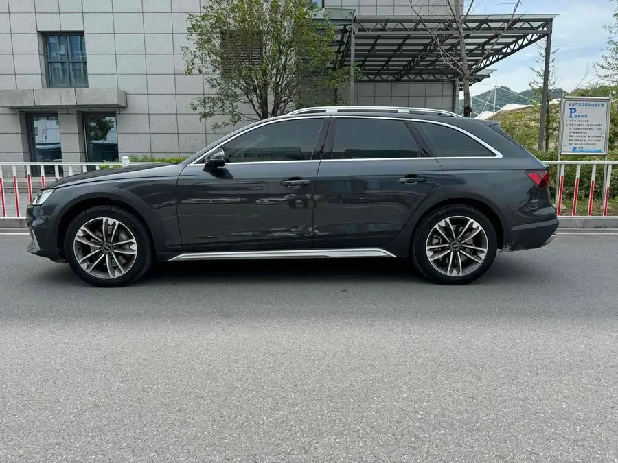 Audi A4 (Imported) 2021 Allroad Quattro Explorer
