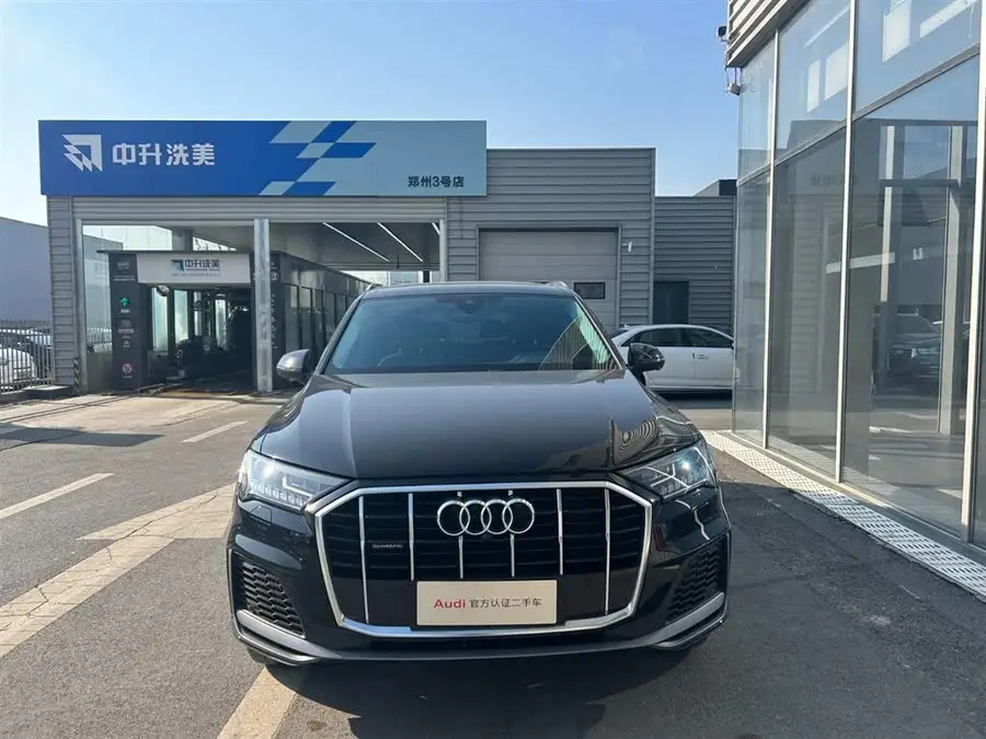 Audi Q7 2023 55 TFSI quattro S line Sport