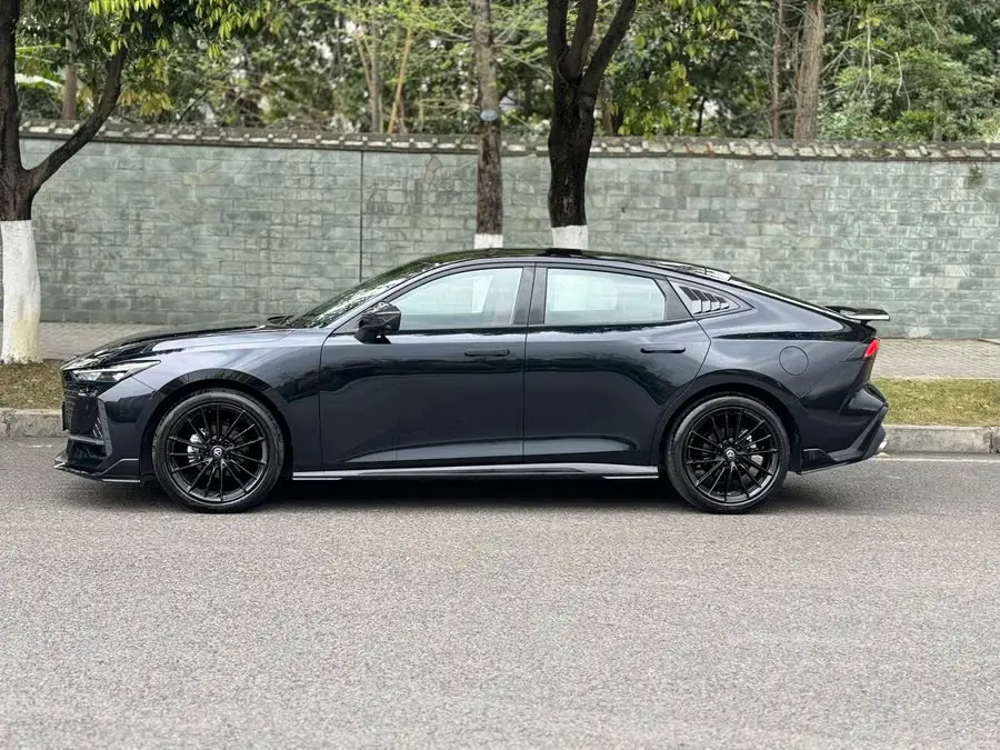 Changan UNI-V 2023 1.5T Sport Version