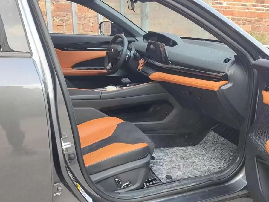 Changan UNI-V 2023 1.5T Sport Edition