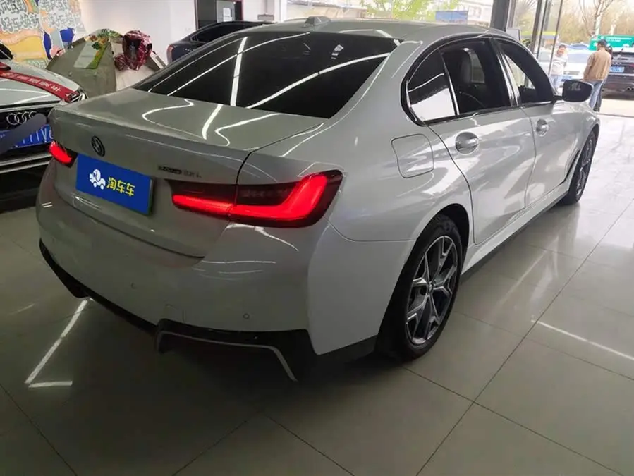 بي إم دبليو i3 2024 eDrive 35 L