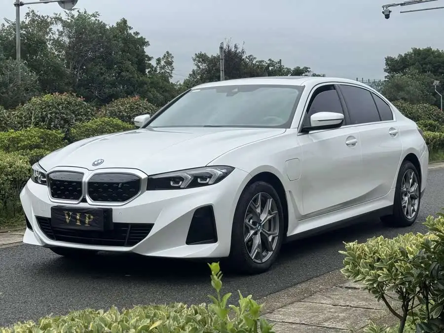 بي إم دبليو i3 2024 eDrive 35 L