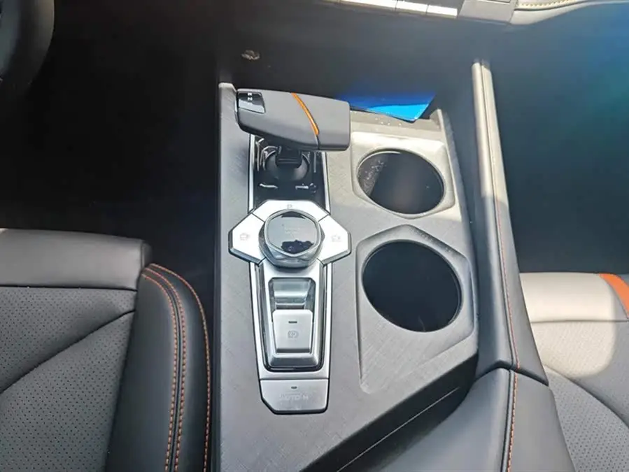 Changan UNI-V 2024 1.5T Premium