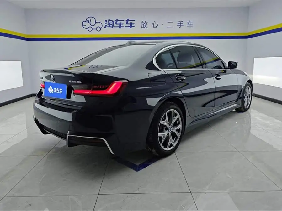 بي إم دبليو i3 2024 eDrive 35 L