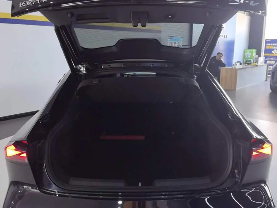 Changan UNI-V 2022 1.5T Premium