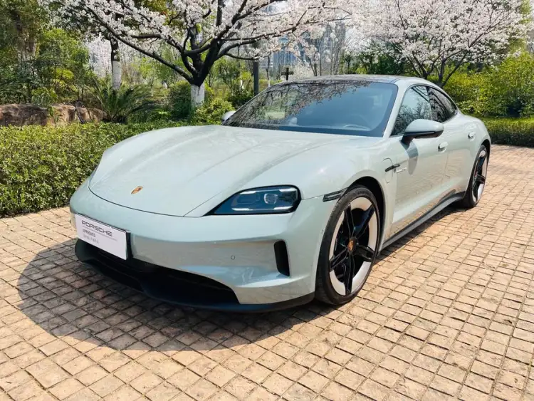 2024 Taycan Taycan 4