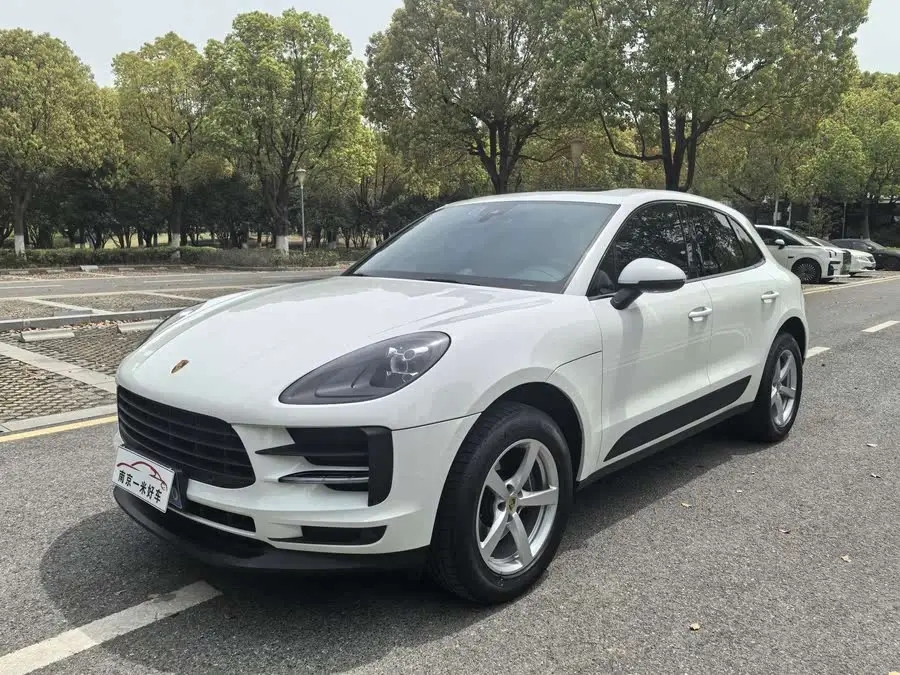 2021 Macan 2.0T