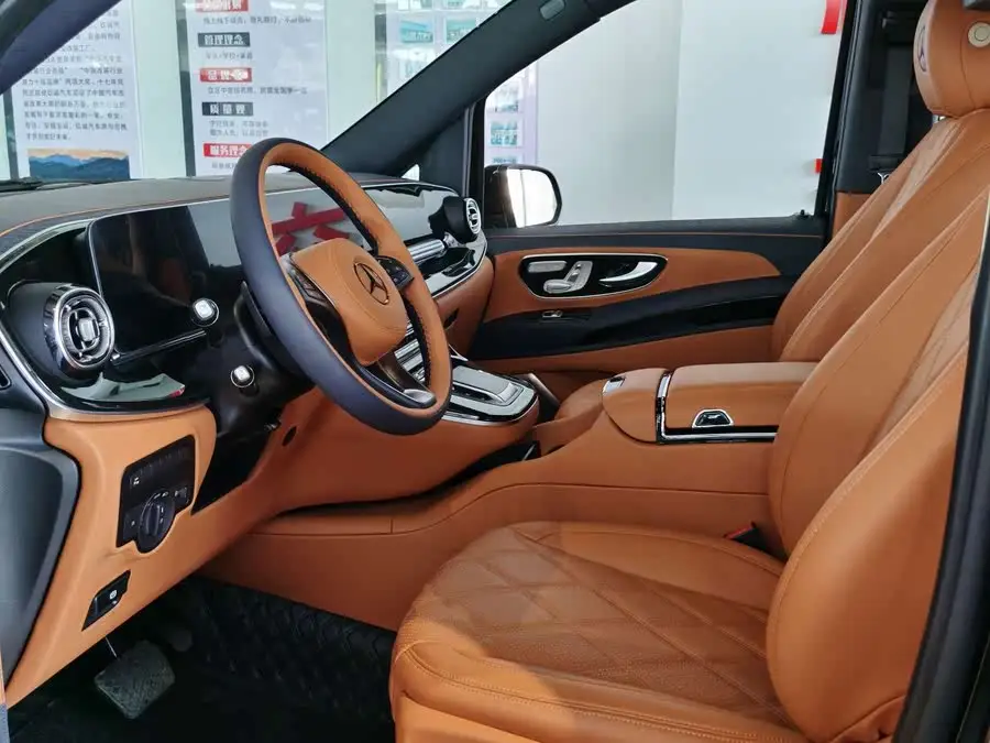 Vito 2023 2.0T Business Edition 7-Seater