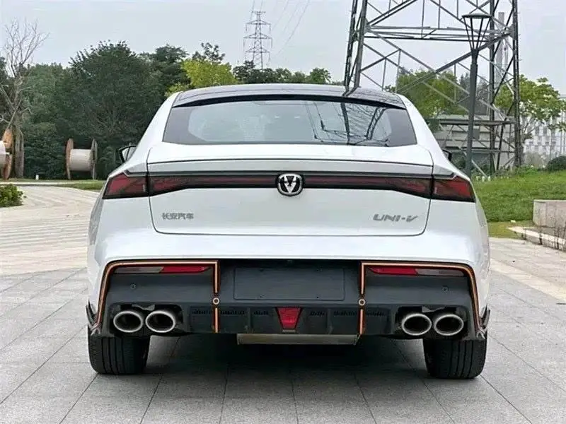 Changan UNI-V 2023 1.5T Premium