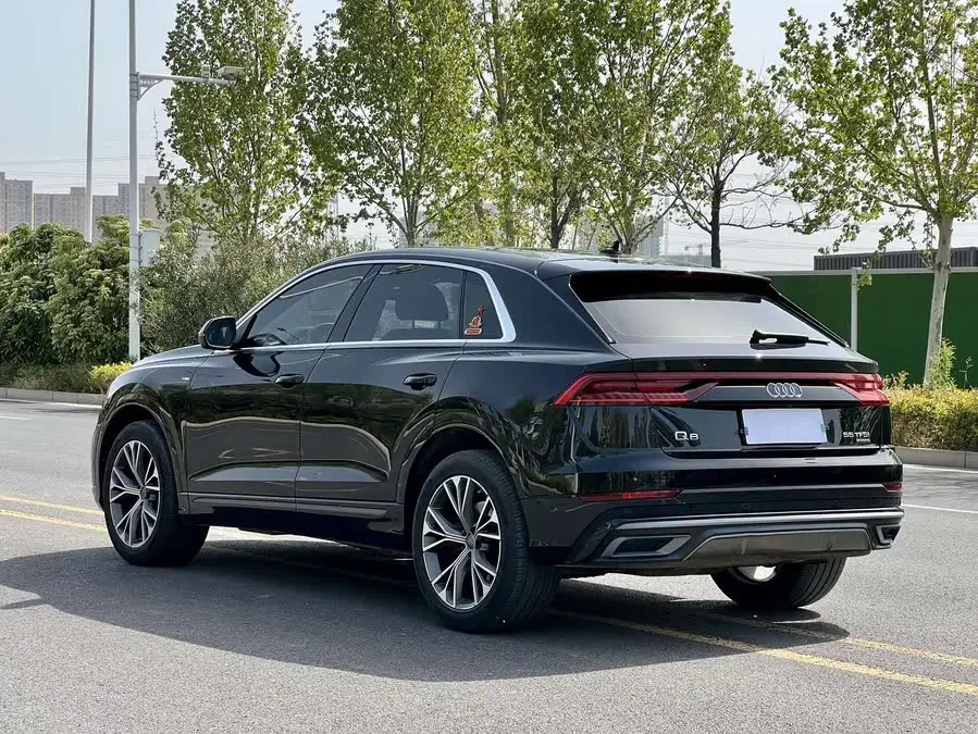 أودي Q8 2019 55 TFSI الفاخرة الديناميكية