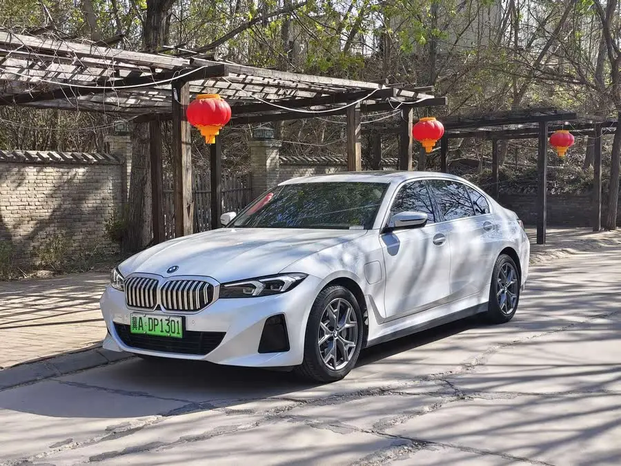 بي إم دبليو i3 2024 eDrive 35 L