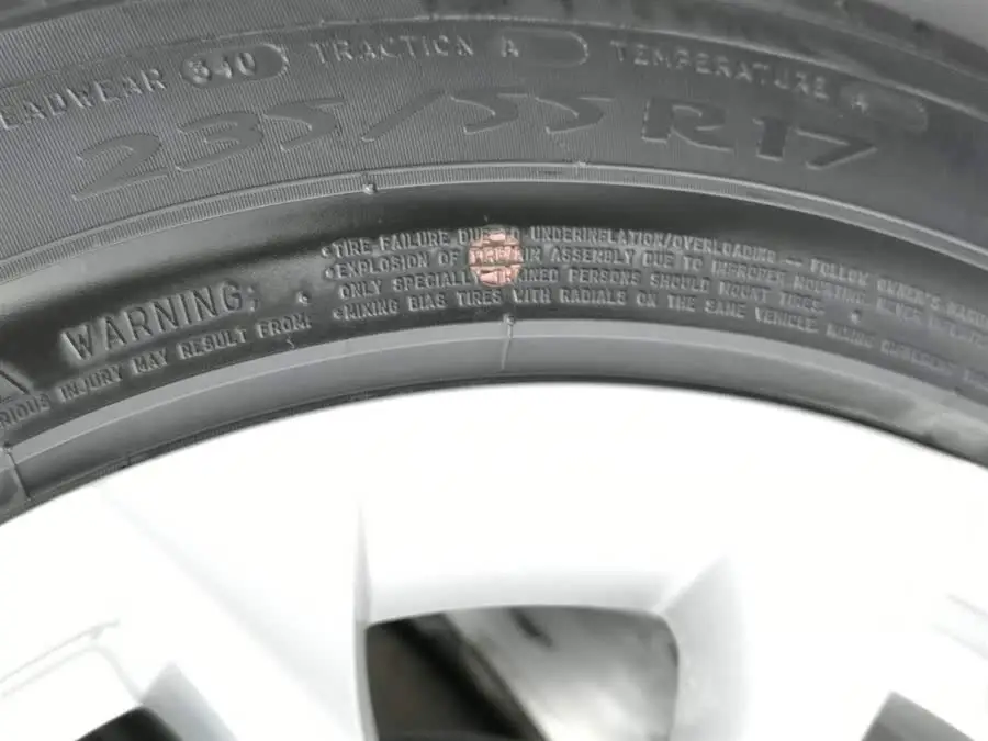 بويك لاكروس 2021 552T فاخرة