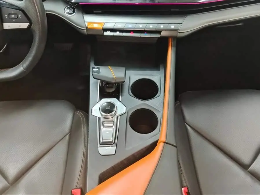 Changan UNI-V 2022 1.5T Premium