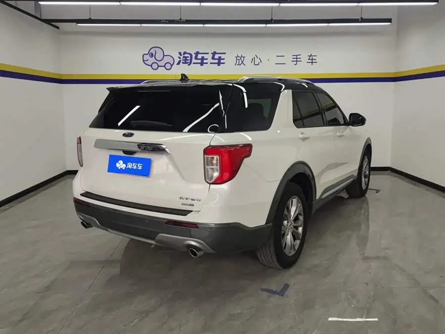 2020 إكسبلورر EcoBoost 285 طراز الدفع الرباعي Trend 7 مقاعد