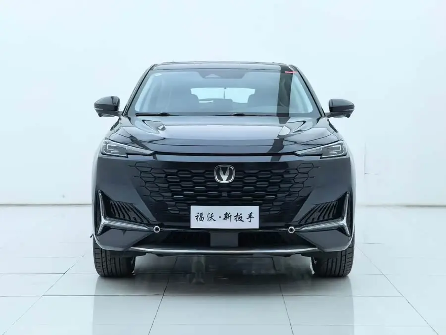 Changan UNI-K 2023 2.0T Two-Wheel Drive Yue Ling Edition