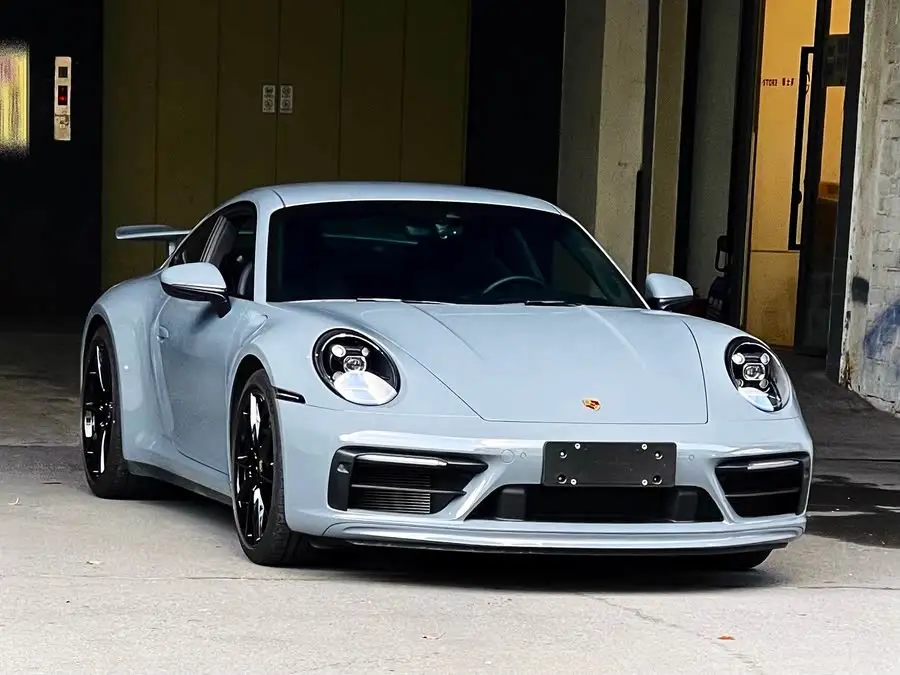 بورش 911 2023 كاريرا 3.0T