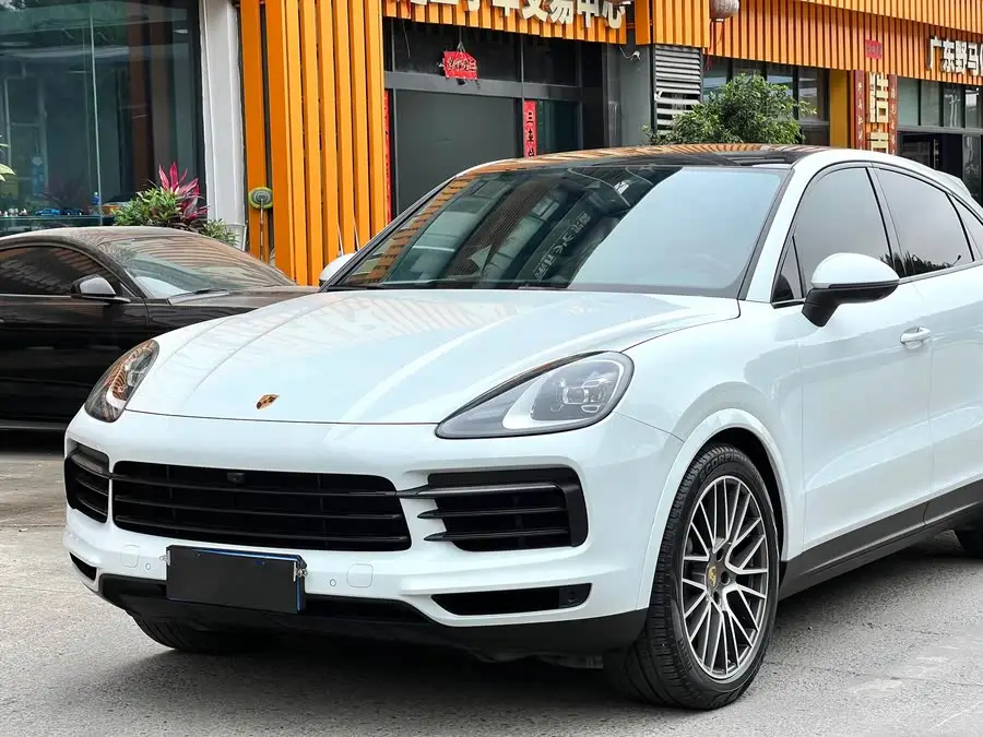 2022 Cayenne Cayenne Coupé 3.0T Platinum