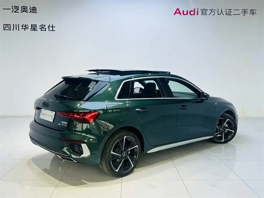 أودي A3 2024 سبورتباك 35 TFSI طراز رياضي أنيق