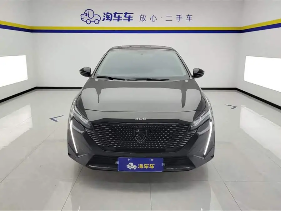 Peugeot 408 2022 1.6T Pursuit Edition