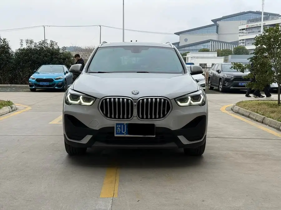 BMW X1 2022 sDrive25Li Leading Edition