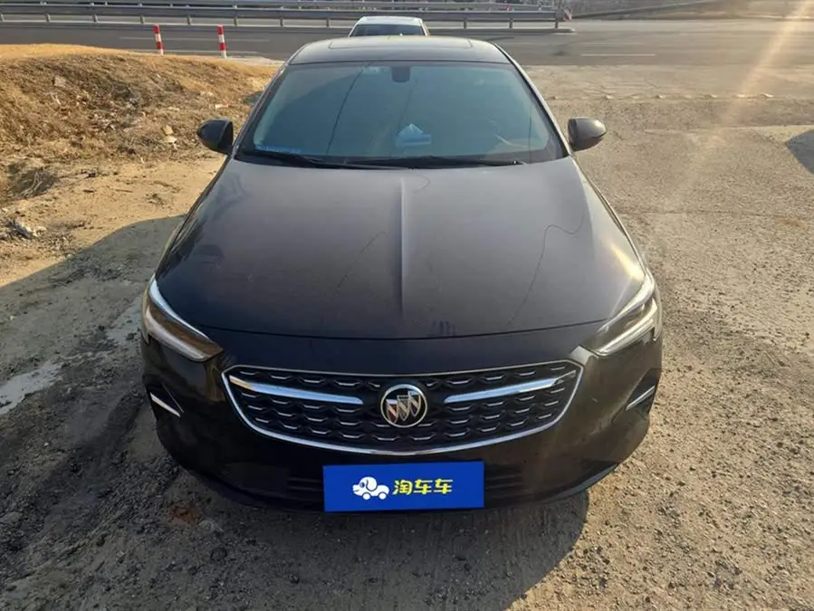 بيوك ريجال 2022 552T الإصدار الذكي