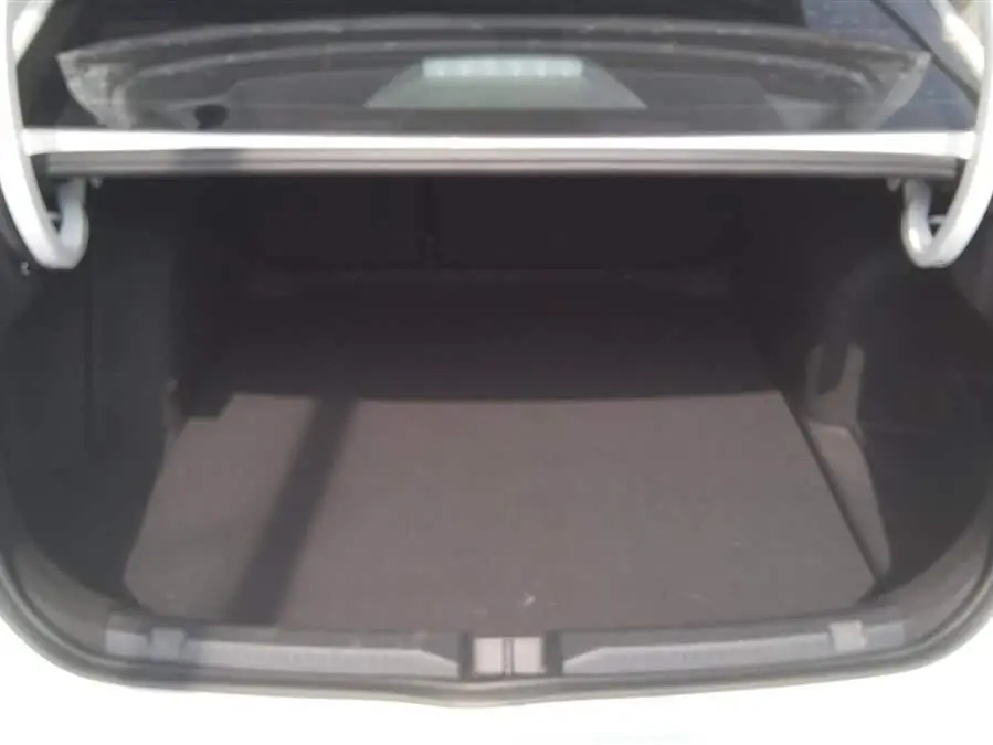 لافيدا 2022 1.5 لتر أوتوماتيكي طراز أنيق