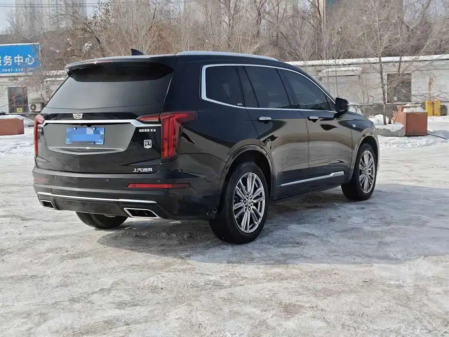 كاديلاك XT6 2021 28T فاخرة ذات 6 مقاعد ودفع رباعي