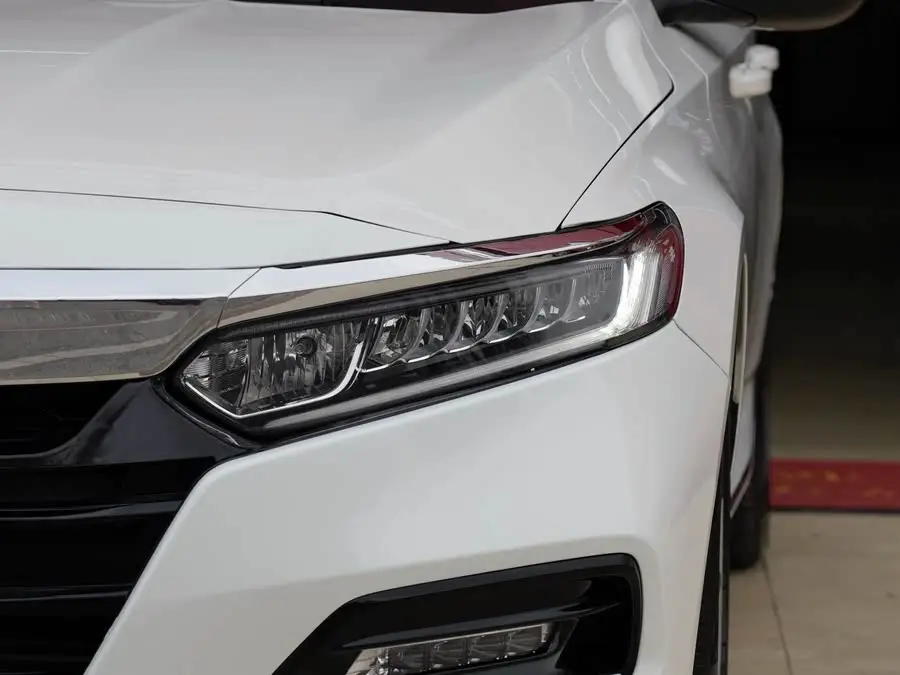 Accord 2018 260TURBO Elite Version National VI