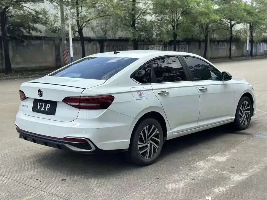 لافيدا 2024 1.5L أوتوماتيكي إصدار سماء النجوم خمسة ملايين