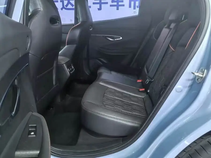 شانجان UNI-T 2022 2.0T إصدار الملاحة