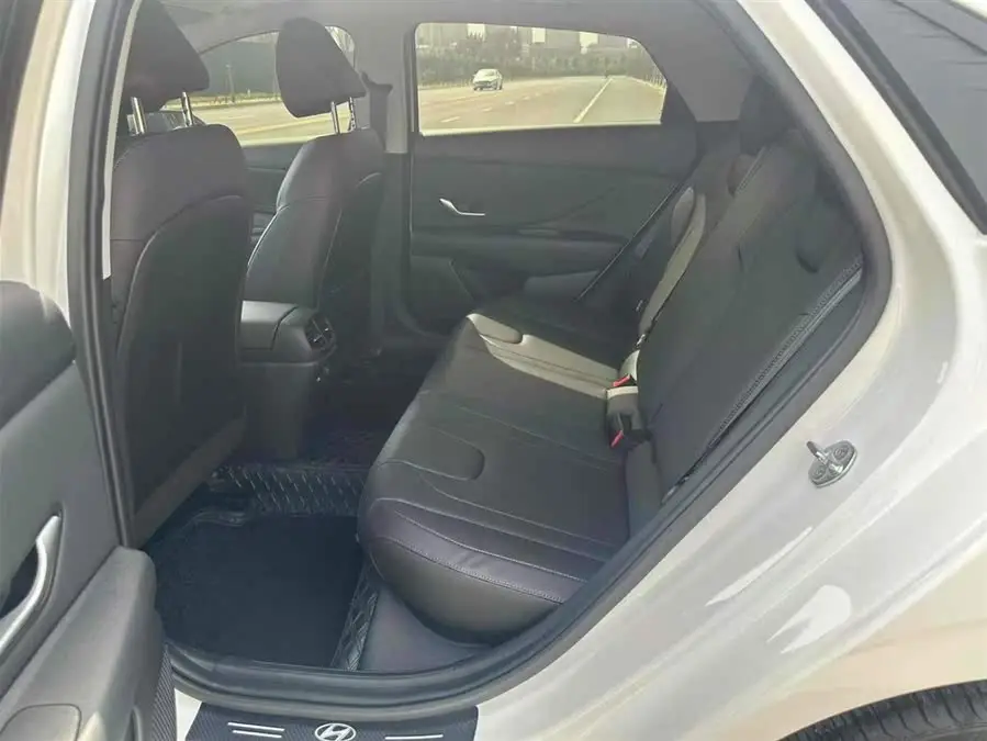 إلنترا 2022 1.5 لتر CVT GLS النسخة الرائدة