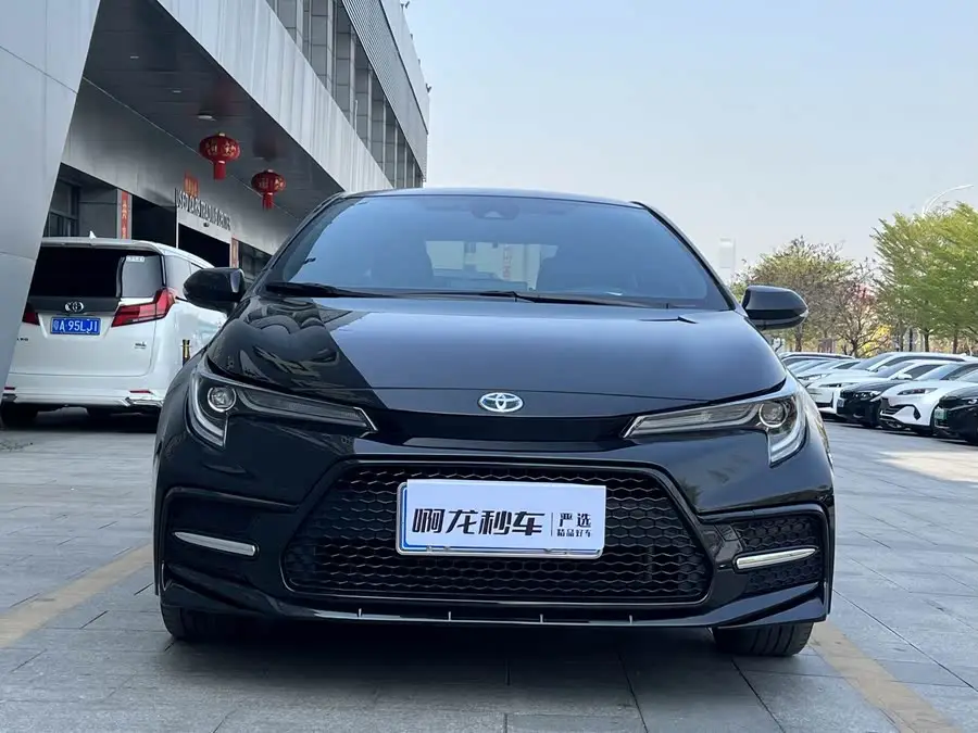 تويوتا ليفين 2022 1.8H مزدوج المحرك E-CVT إصدار رياضي