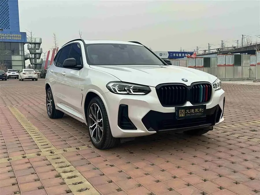 2022 BMW X3 xDrive30i Leading M Night Package