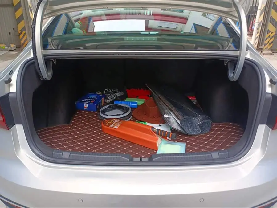 لافيدا 2023 طراز تعديل 1.5 لتر أوتوماتيكي إصدار خمسة ملايين