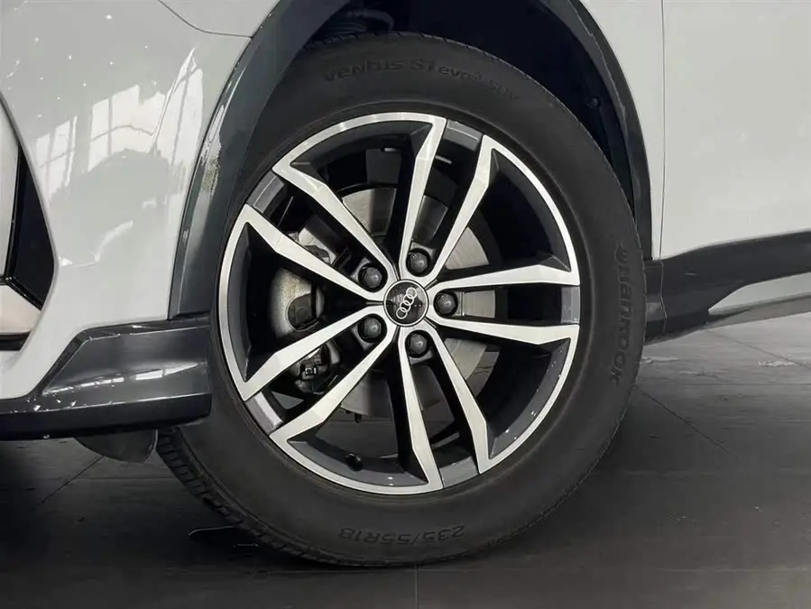 Audi Q3 2024 35 TFSI Progressiv