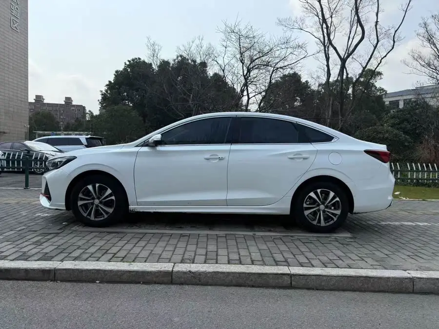 2023 ييدونغ إصدار تشانغشيانغ PLUS بلو وايل NE 1.4T GDI DCT الإصدار المميز