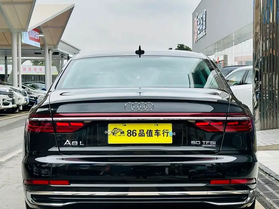 أودي A8 2023 A8L 50 TFSI quattro الطراز المتميز