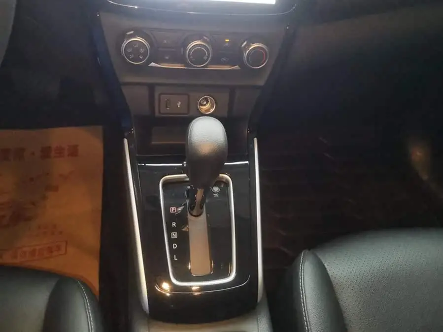 2022 نيسان سيلفي كلاسيك 1.6XL CVT إصدار فاخر